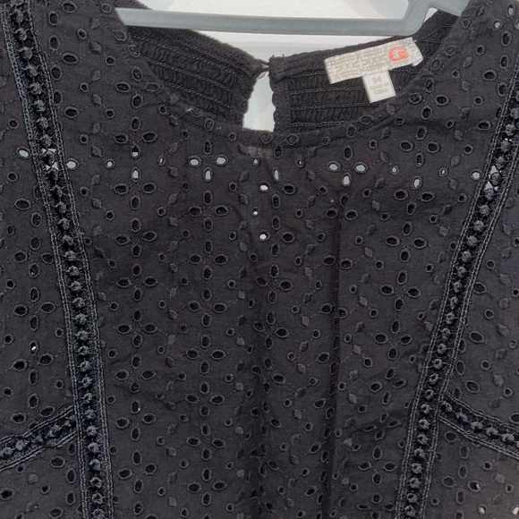 GB black lace top - Picture 2 of 3